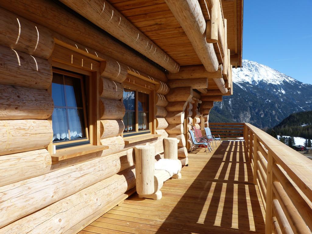 Holzberghof Apartment Umhausen Ngoại thất bức ảnh